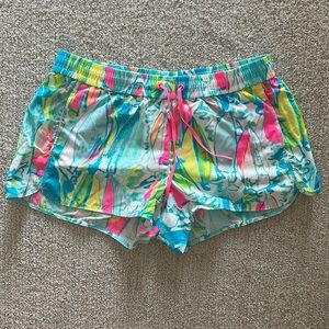 Lilly Pulitzer athletic shorts sz Small